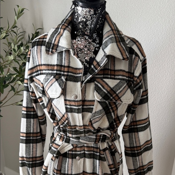 Blank NYC Plaid Jacket in Black, White, and Brown - Picture 7 of 9